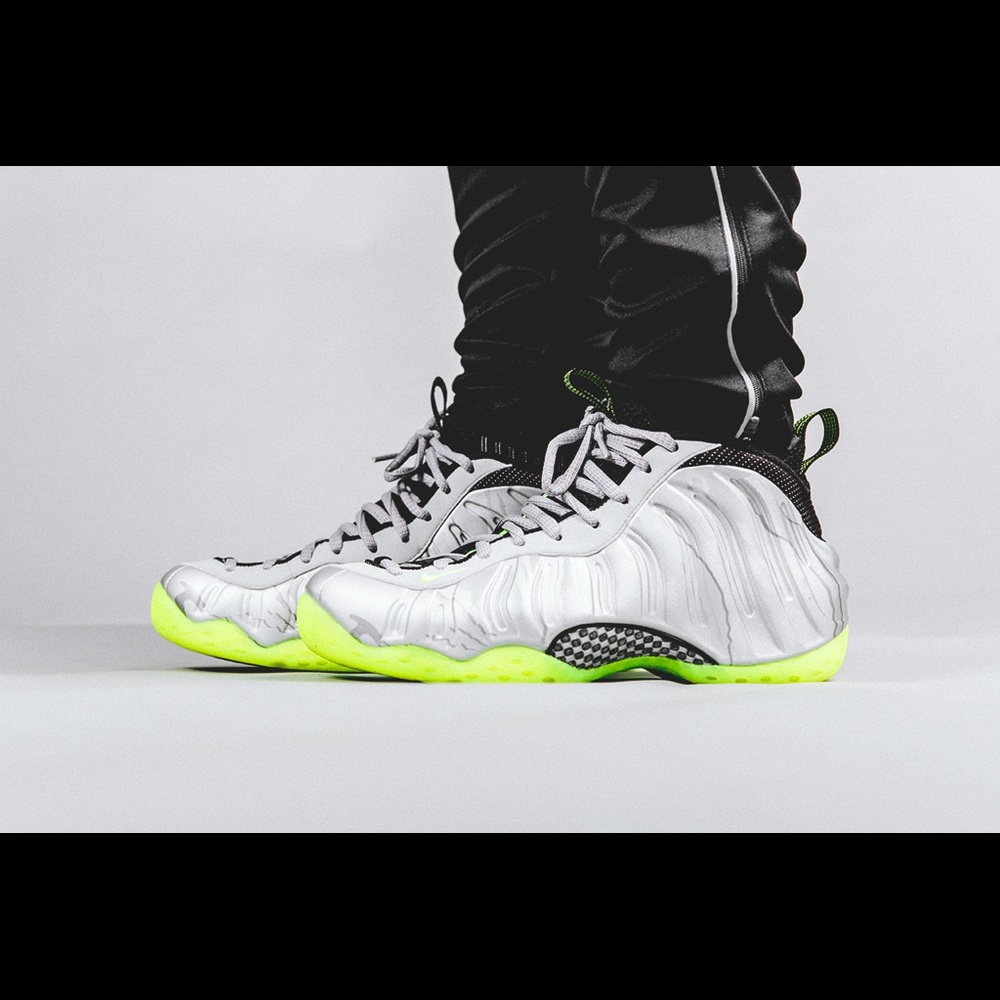 Air Foamposite One Silver Volt Camo